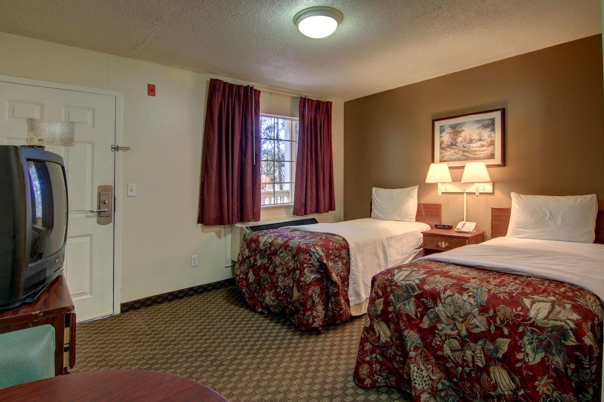 Intown Suites Extended Stay Atlanta Ga - 스와니 외부 사진