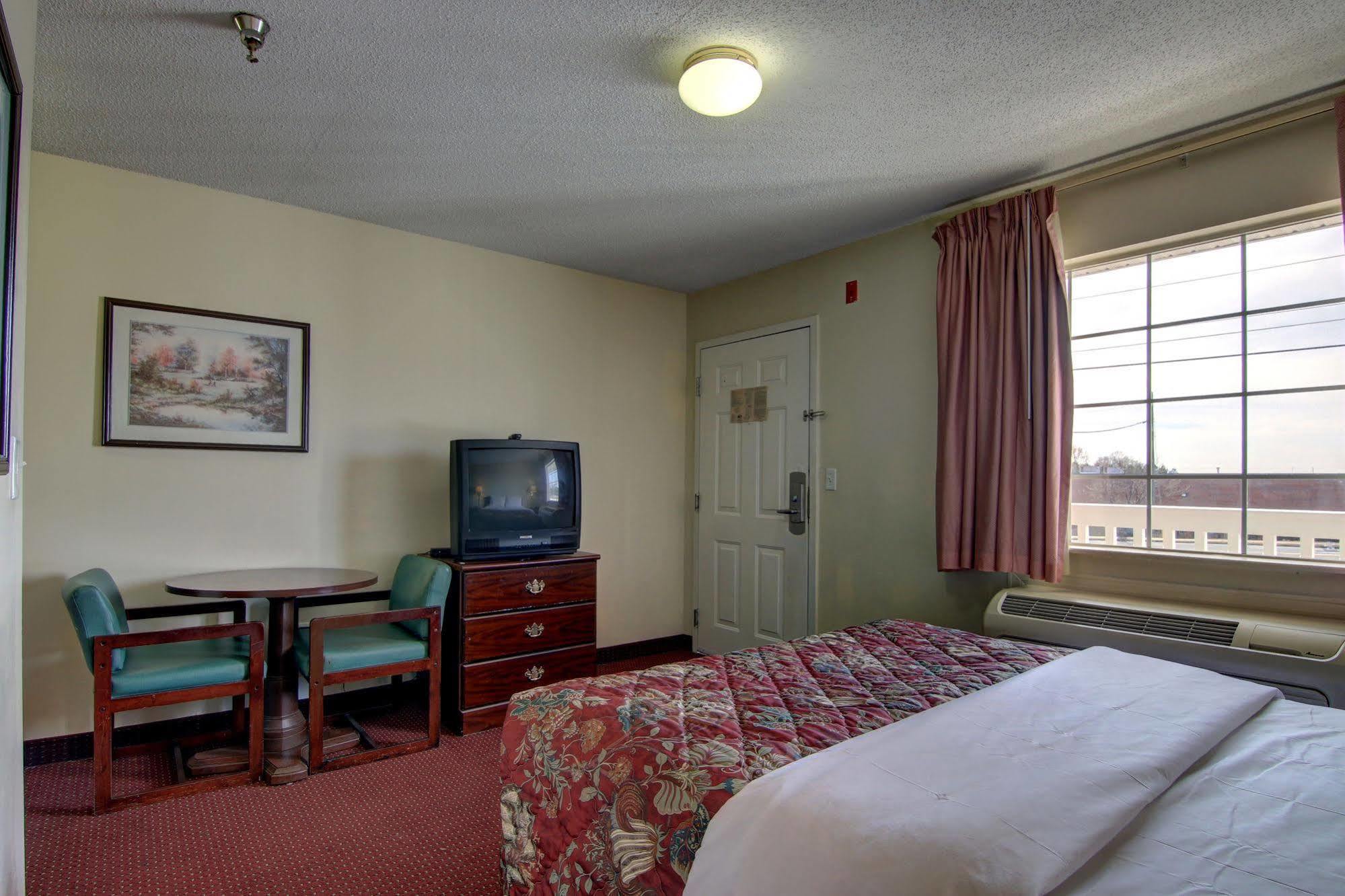 Intown Suites Extended Stay Atlanta Ga - 스와니 외부 사진