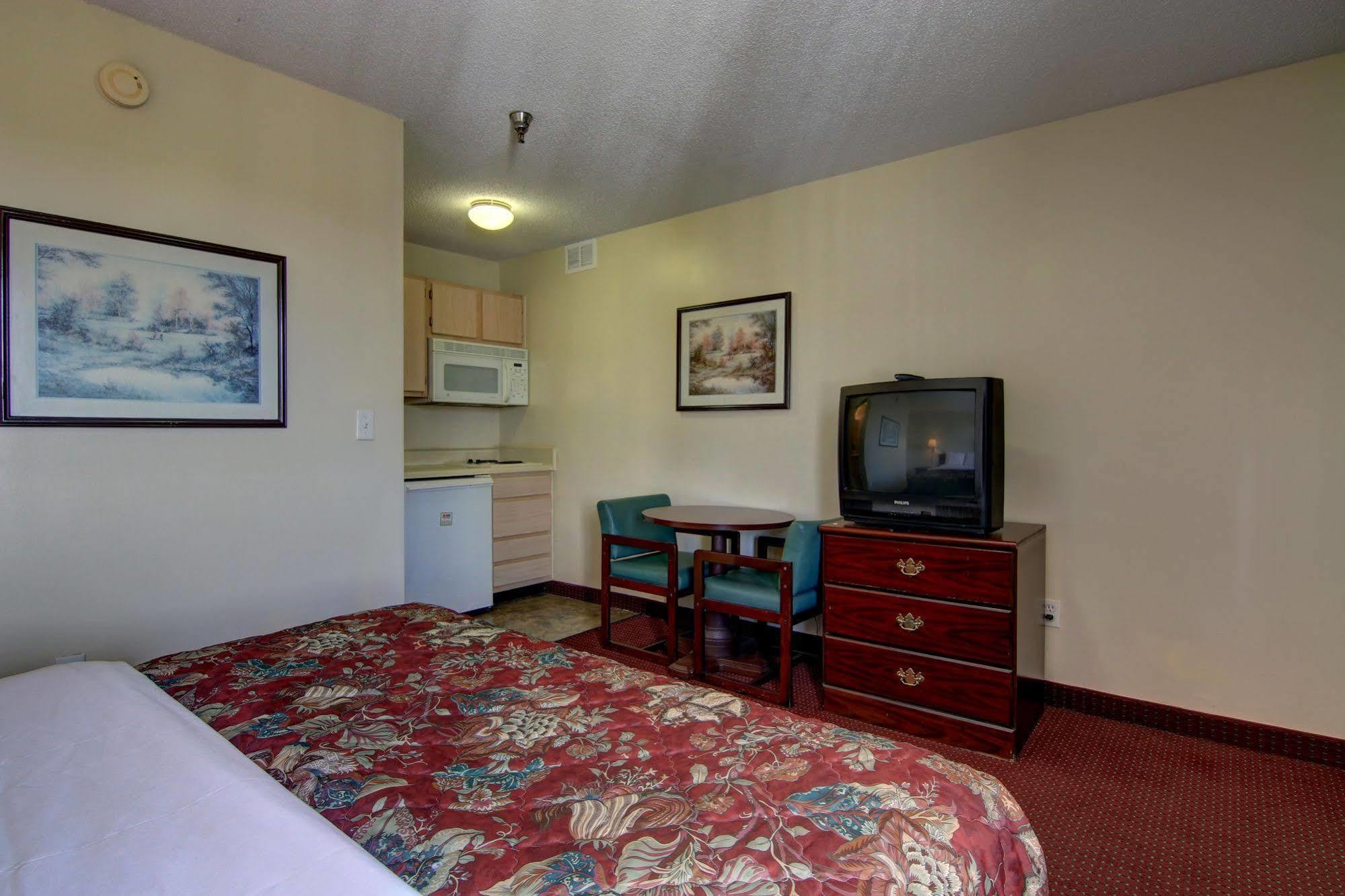 Intown Suites Extended Stay Atlanta Ga - 스와니 외부 사진